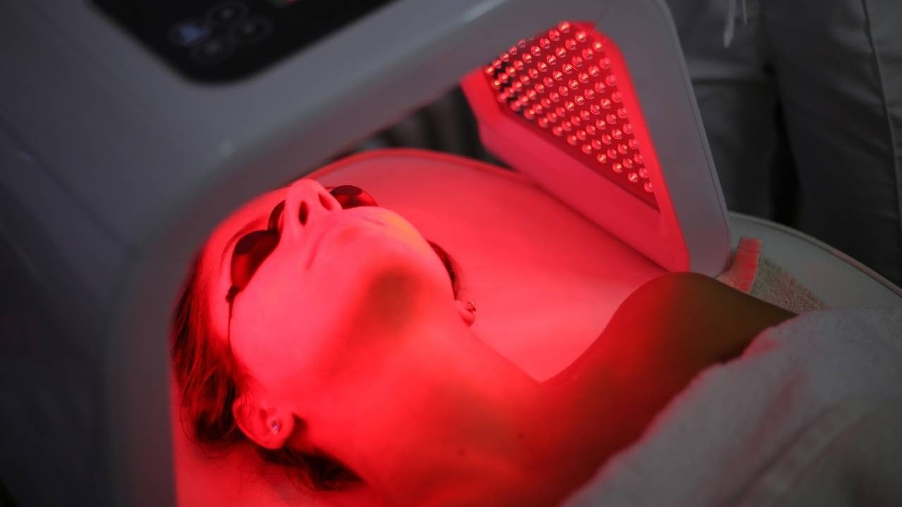 What Is Red and Near Infrared (NIR) Light Therapy? – Dr Lisa O