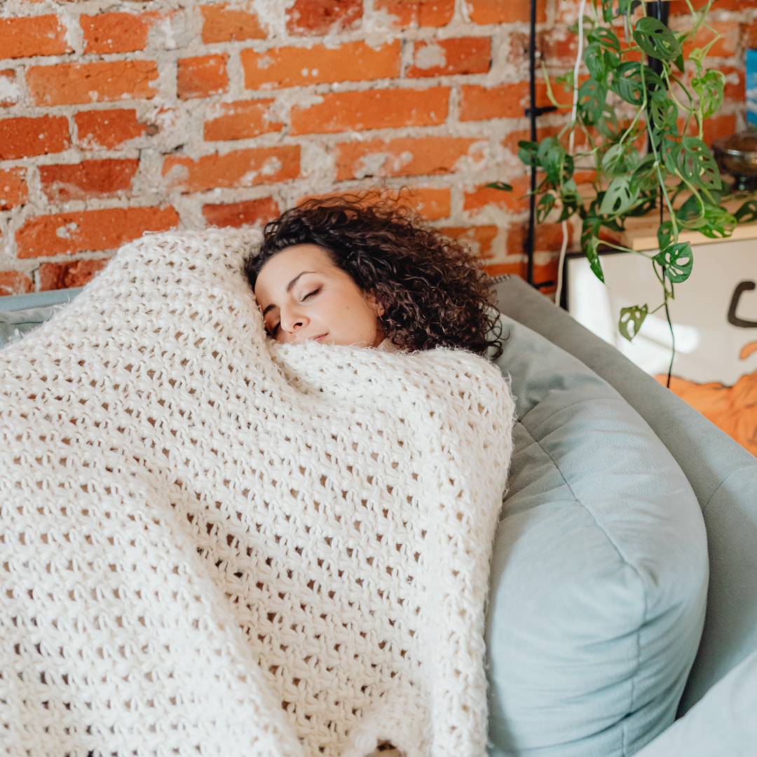 How Sleep Affects Your Weight Loss, Mental Health, and Cravings – Dr Lisa O